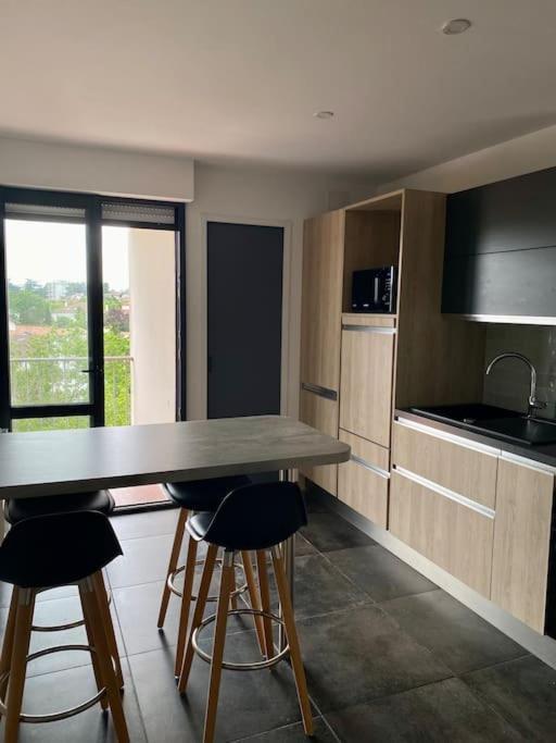 Appartamento T3 - Centre - 75M2 - 2 Sdb - Parking - Calme Anglet Esterno foto